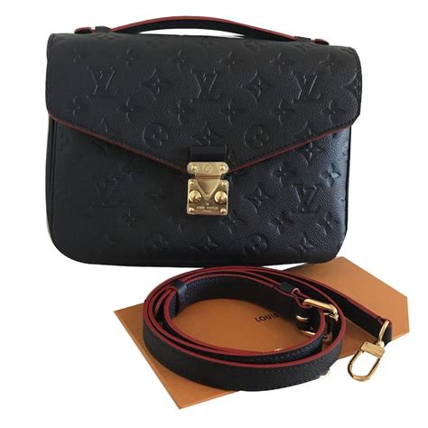 lv pochette metis|Lv pochette metis empreinte.